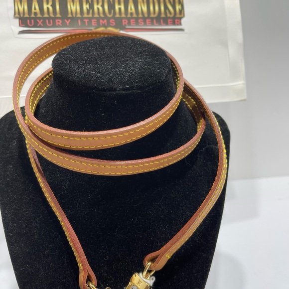 Louis Vuitton Strap - Picture 3 of 8